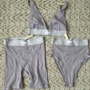 NWT SKIMS Ribbed Cotton set in Lilac color